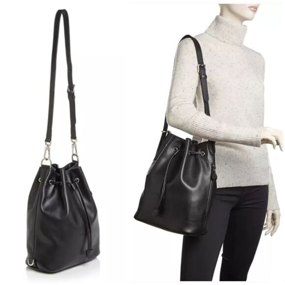 LongchampLe Foulonne Large Black Pebbled Leather Bucket Bag